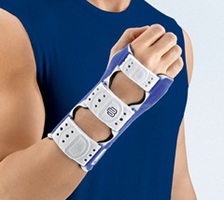 Stabilorthese zur Ruhigstellung des Handgelenks.